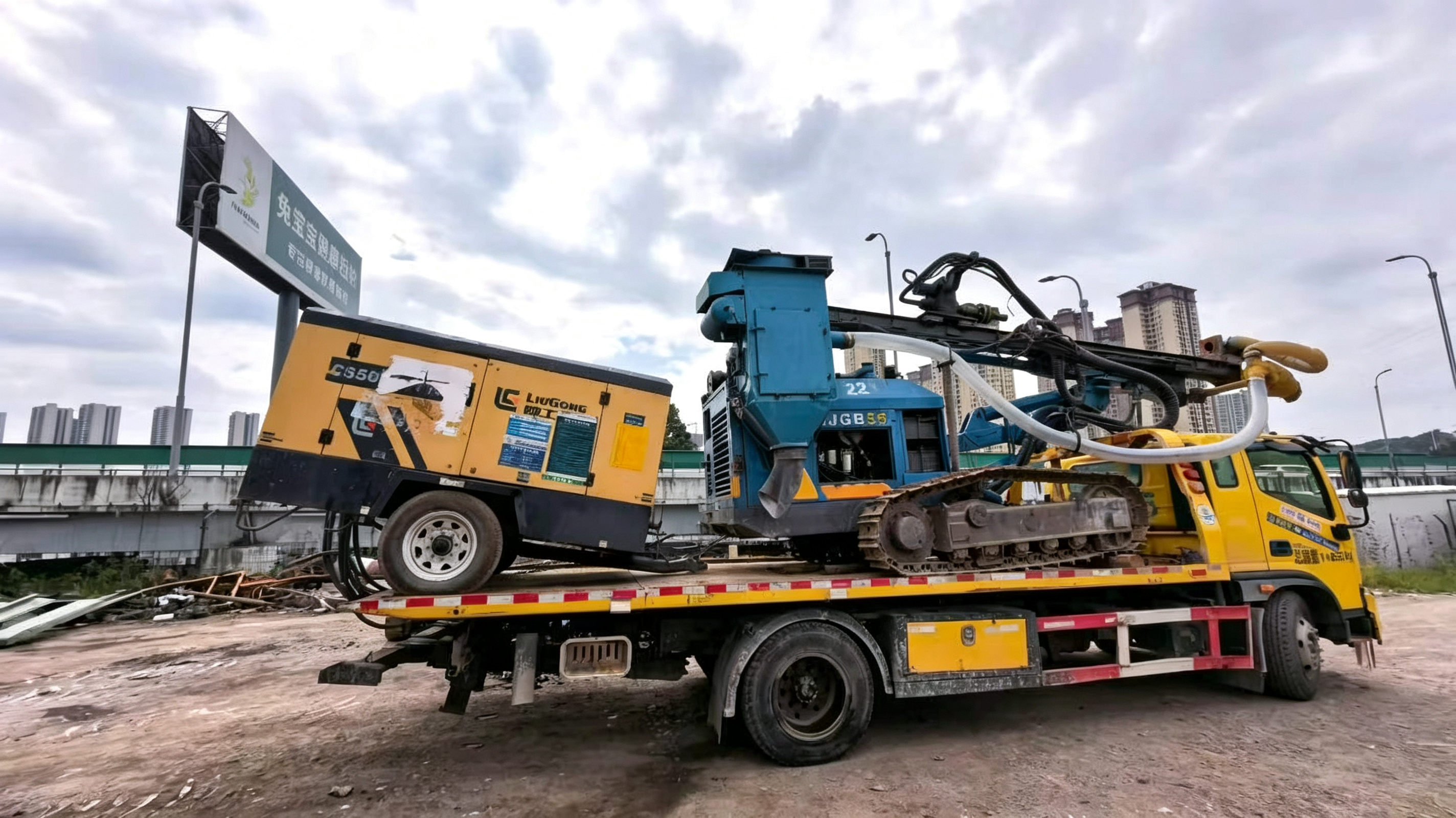 Various down‑the‑hole drills, high‑lift drills and air compressors for sale